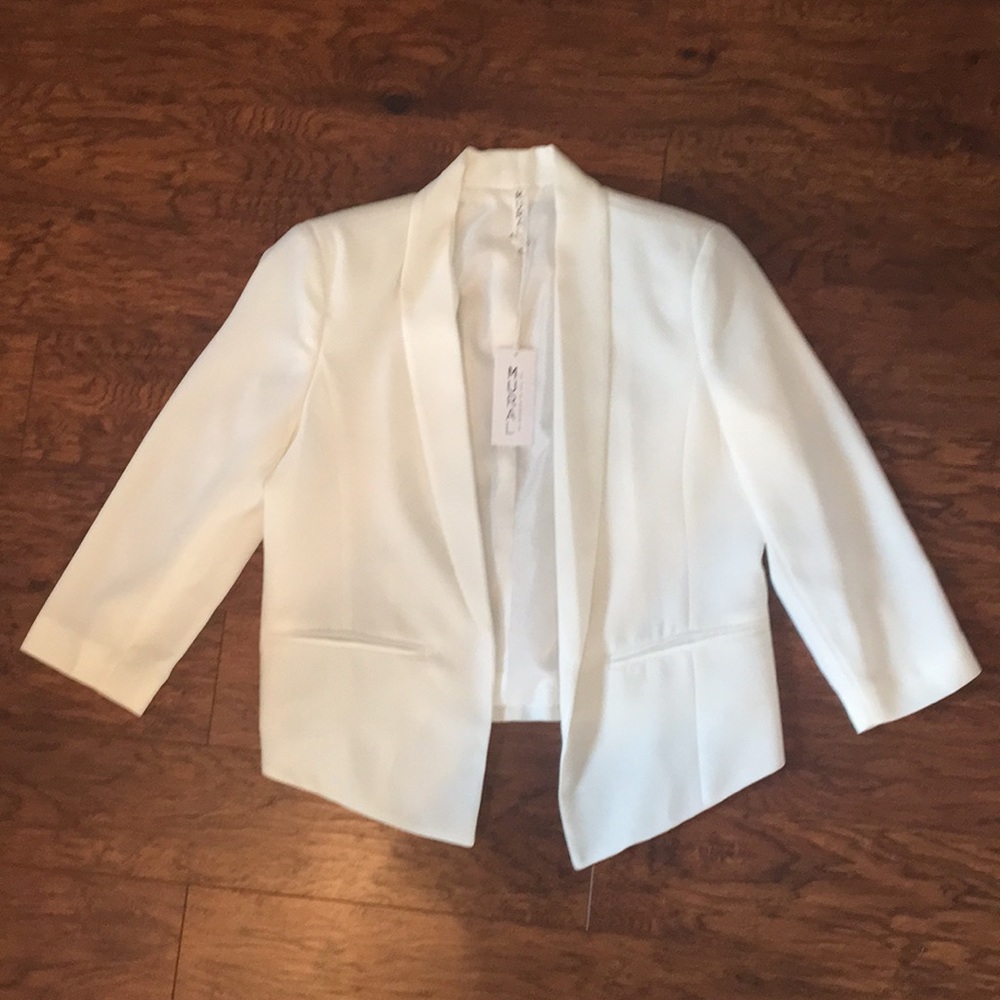 New with tags, white tuxedo blazer, size M